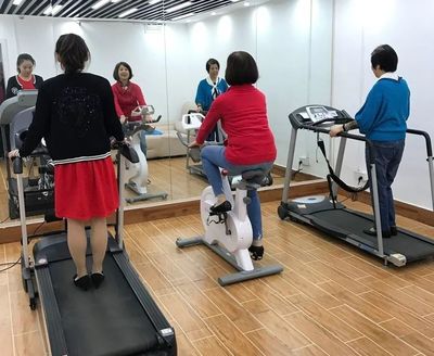 一有活动居民都往"地下"跑???这个小区的活动室真不一般!